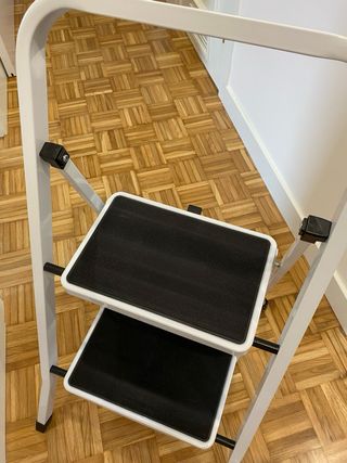 Escalera acero 2 peldaños