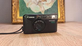 Cámara analógica Canon Sure Shot Max 35mm