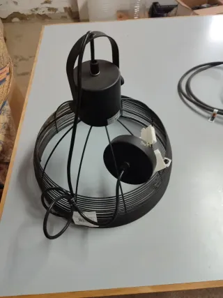 Lámpara de suspensión ajustable negra