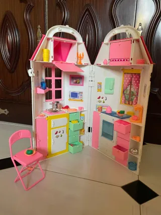 Casa de muñecas plegable tipo Barbie
