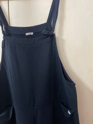 Mono negro elástico con nudos