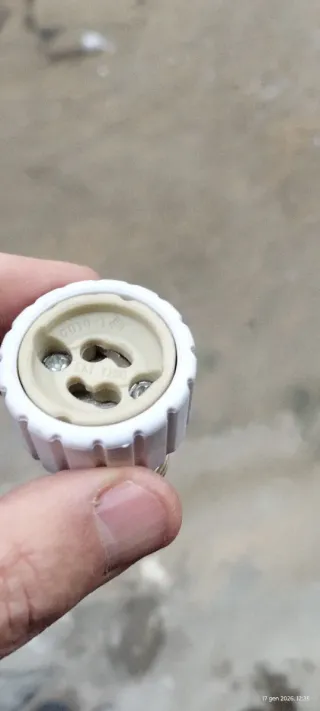 Adattatore GU10 ceramica/plastica