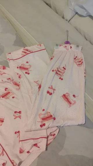 Pijama Primark Tarta y Cerezas Talla XS