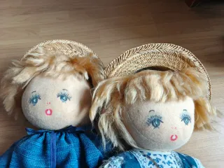 Muñecos vintage de tela