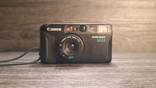 Cámara Canon Sure Shot Max 35mm