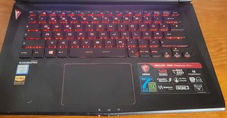 Portátil MSI GS43VR Phantom Pro 7RE