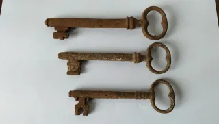 Lote 3 llaves antiguas grandes