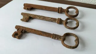 Lote 3 llaves antiguas grandes