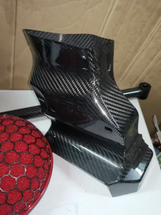 Kit Admisión y Tapa Carbono HKS Yaris GR