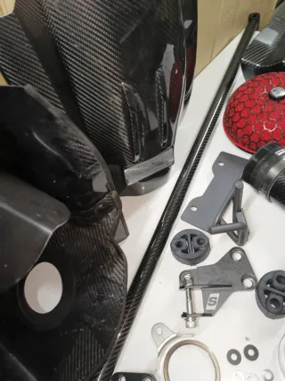 Kit Admisión y Tapa Carbono HKS Yaris GR