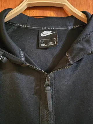 Sudadera Nike Negra con Cremallera