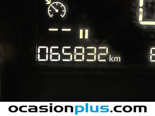 Peugeot 2008 PureTech 110 S&S Signature 81 kW (110 CV)