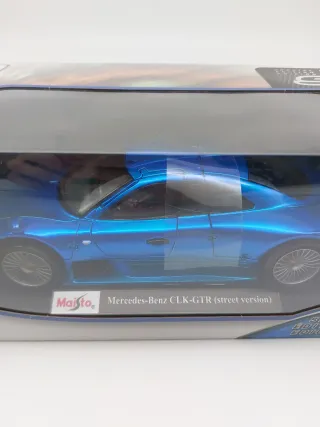 Maisto Mercedes CLK GTR 1/18 (Street Version)