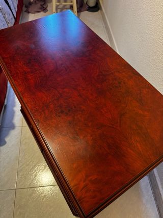 Mesa/aparador de madera maciza oscura