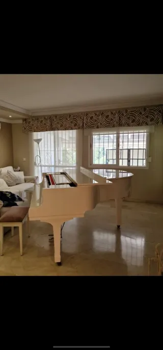 Piano de cola Yamaha G-2 Blanco