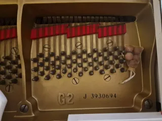 Piano de cola Yamaha G-2 Blanco