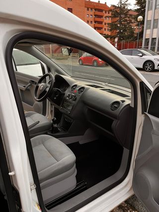 Volkswagen Caddy 2010