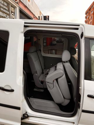 Volkswagen Caddy 2010