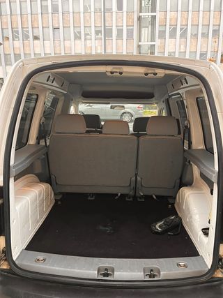 Volkswagen Caddy 2010