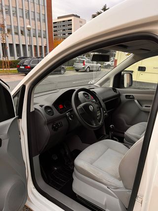 Volkswagen Caddy 2010