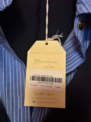 Vestido azul marino camaleónica