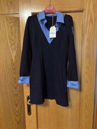 Vestido azul marino camaleónica