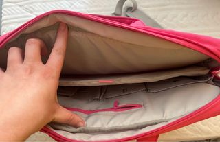 Maletín portátil rosa y gris