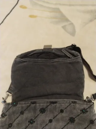 Bolso Desigual gris con flores