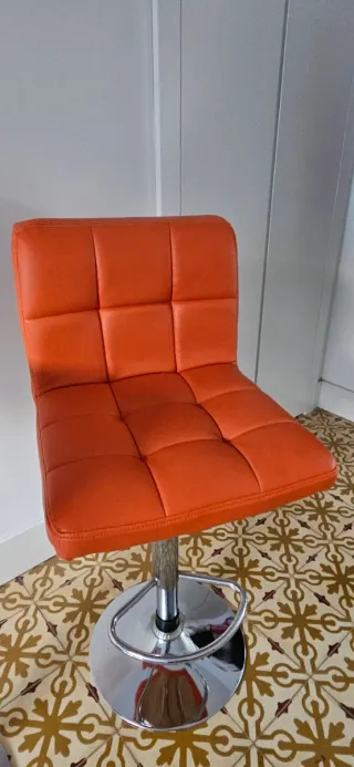 Taburetes Vintage Naranja y Plata