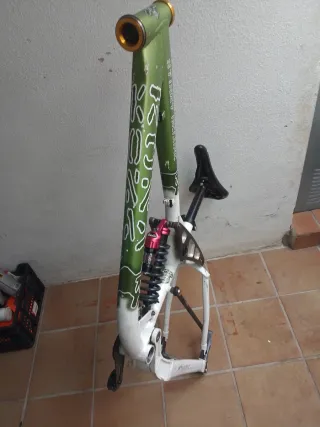 Cuadro Kona Stinky Deluxe DH