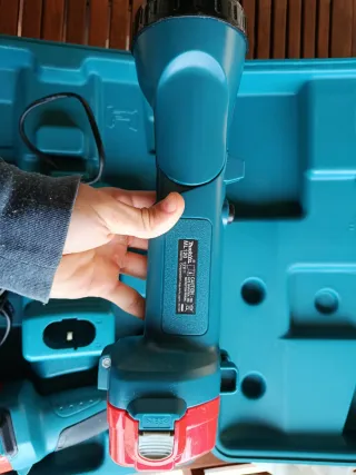 Maletín Makita Taladro Linterna Cargador 12V