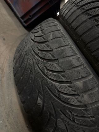 Llantas con neumáticos