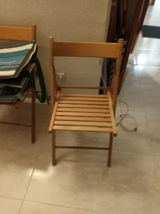 Sillas de madera plegables