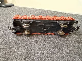 Vagón militar con cañón y figuras. Trenes H0