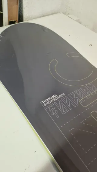 Tabla Snowboard Tuarana 157cm nueva