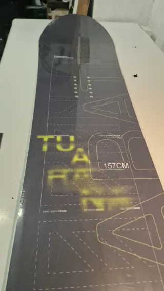 Tabla Snowboard Tuarana 157cm nueva