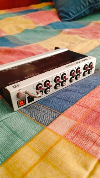 TRAKTOR AUDIO 10 Interface de Audio