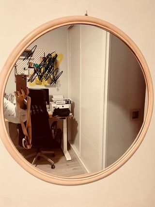Espejo redondo Maison du Monde y mueble Ikea