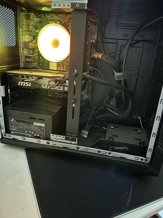 Ordenador MSI Gaming + logitech g29 + caja de camb