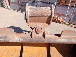 Cazo limpieza excavadora oscilante