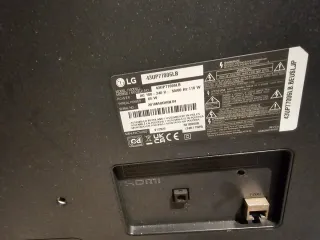 Televisor Negro para piezas pantalla rota