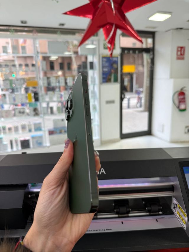 iPhone 13 Pro Max 256gb SEMI NUEVO