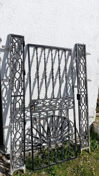 Cancelas antiguas de hierro forjado 2,70x1,40