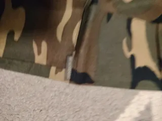 Pantalón militar Decathlon camuflaje