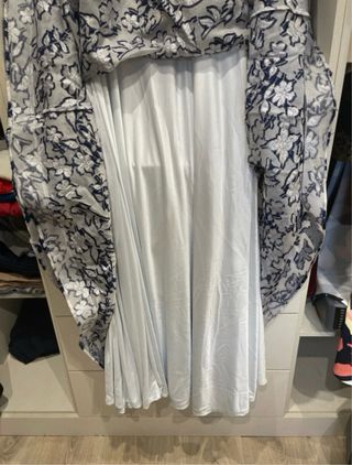 Vestido largo azul y blanco