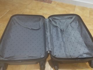 Maleta mediana American Tourister gris