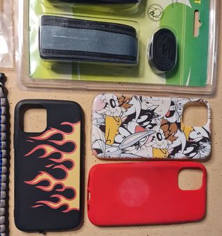 LOTE FUNDAS MOVIL / PULSERAS /VARIOS