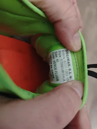 Zapatillas fútbol y guantes portero