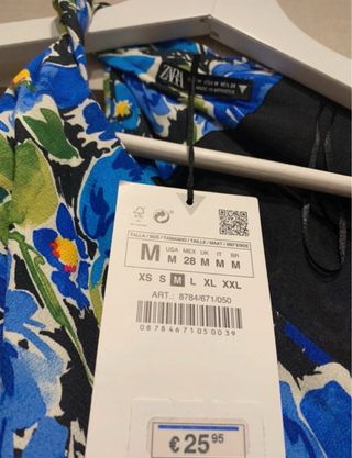 Blusa Zara floral manga larga