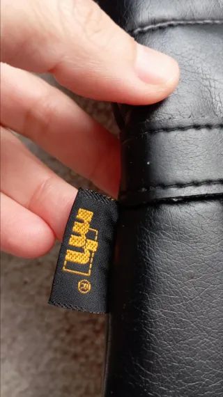 Guantes de esquí vintage negros.